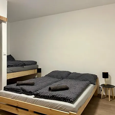 Na Zlataku Apartment *
